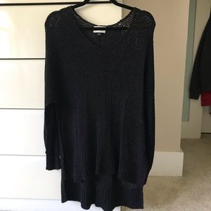 Universal Thread Long black sweater💟